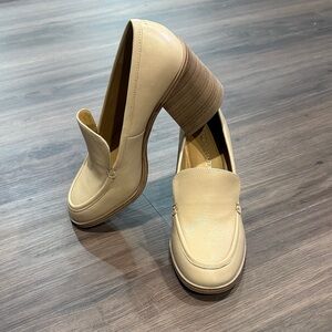 Crown Vintage Cream Loafers